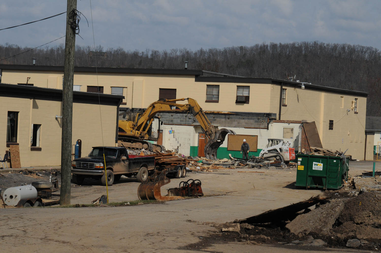 vandals-hit-winfield-middle-school-wv-metronews