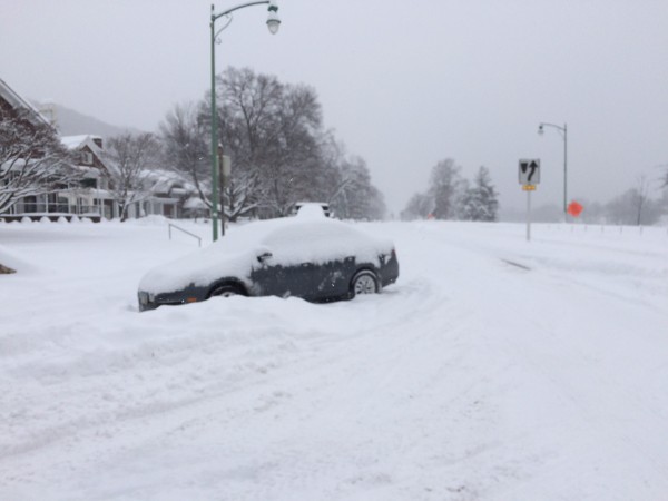 Charleston snow plows dodge abandoned cars - WV MetroNews