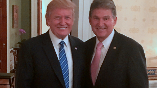 Manchin-Trump-tax-dinner-621x350-1.jpg