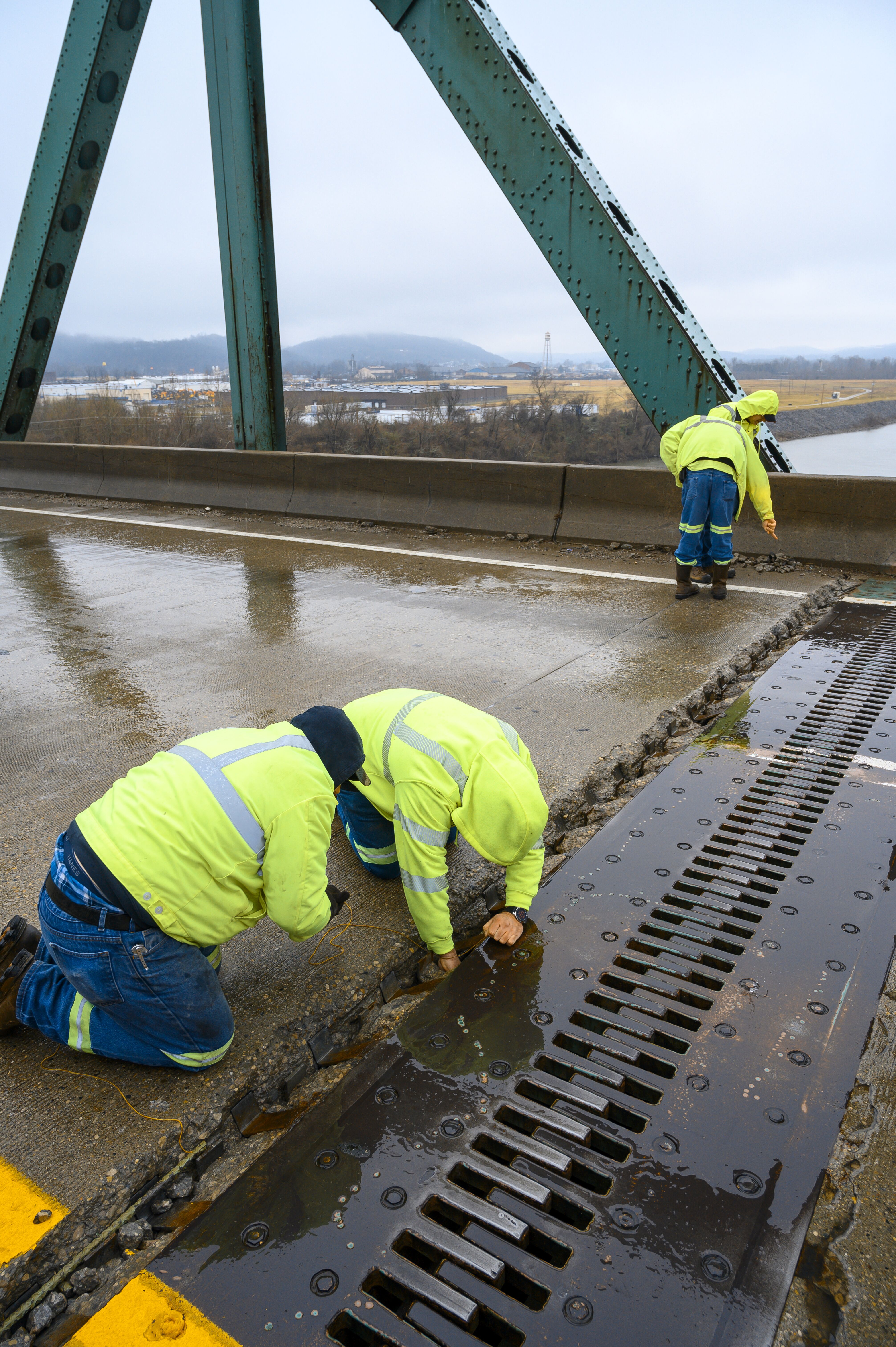 I64 bridge reopens at Nitro; traffic headaches relieved WV MetroNews