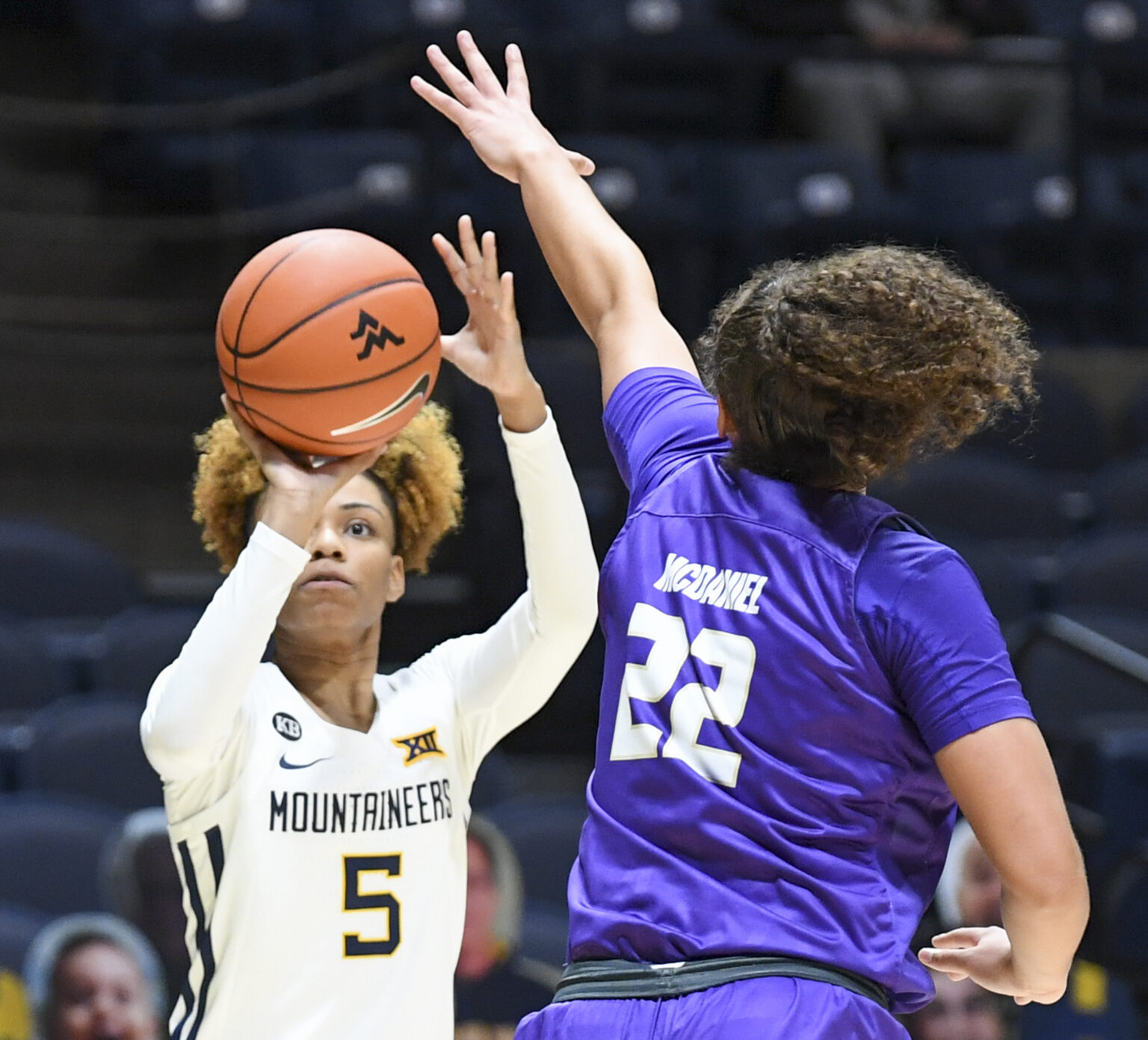 West Virginia dominates from the start in an 8554 win over James