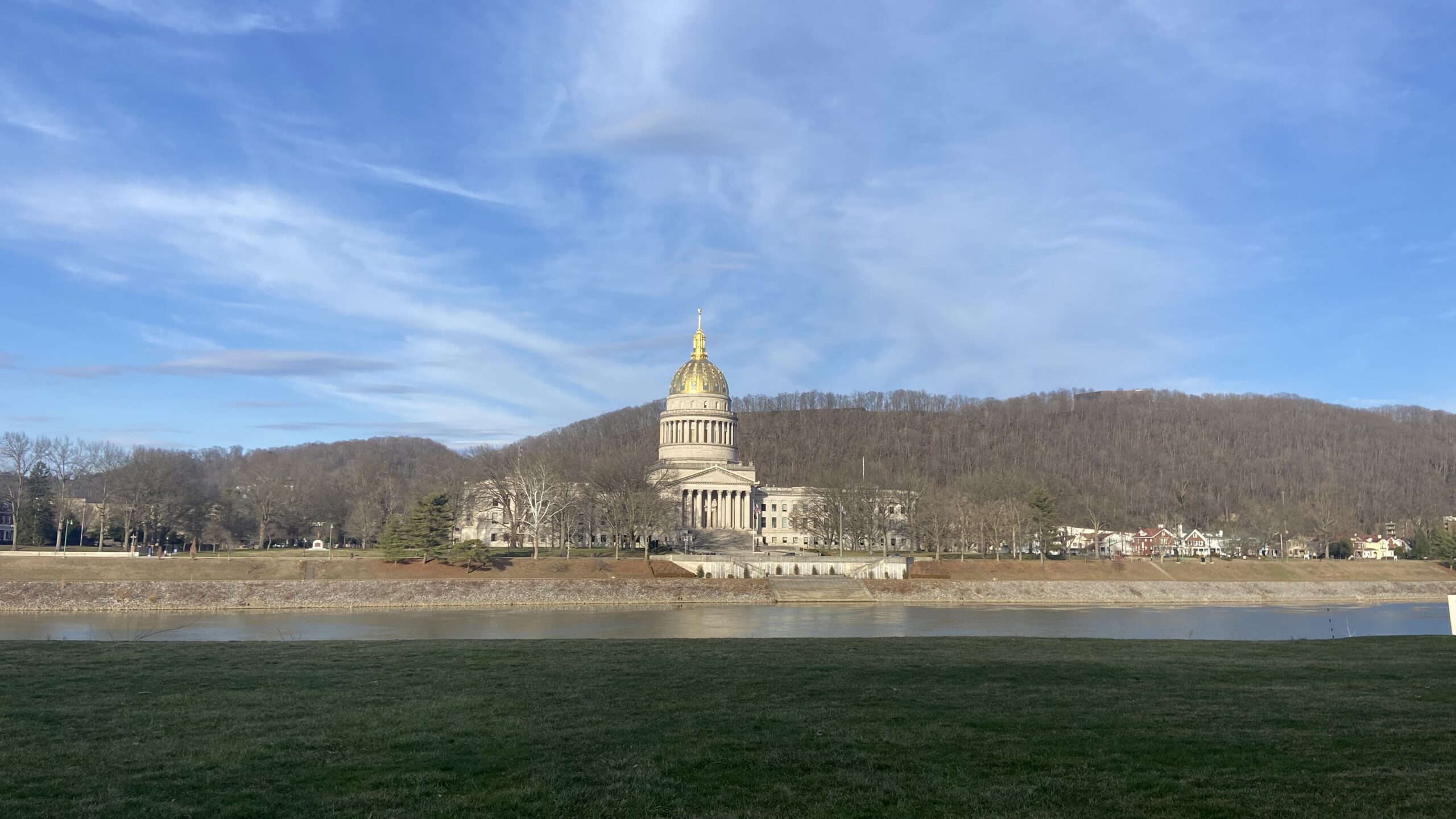 Lawmakers to begin interim meetings while waiting on special session call – WV MetroNews