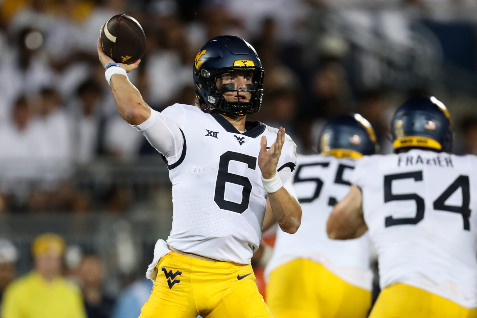 Penn State quarterback Drew Allar (15) throws a pass against