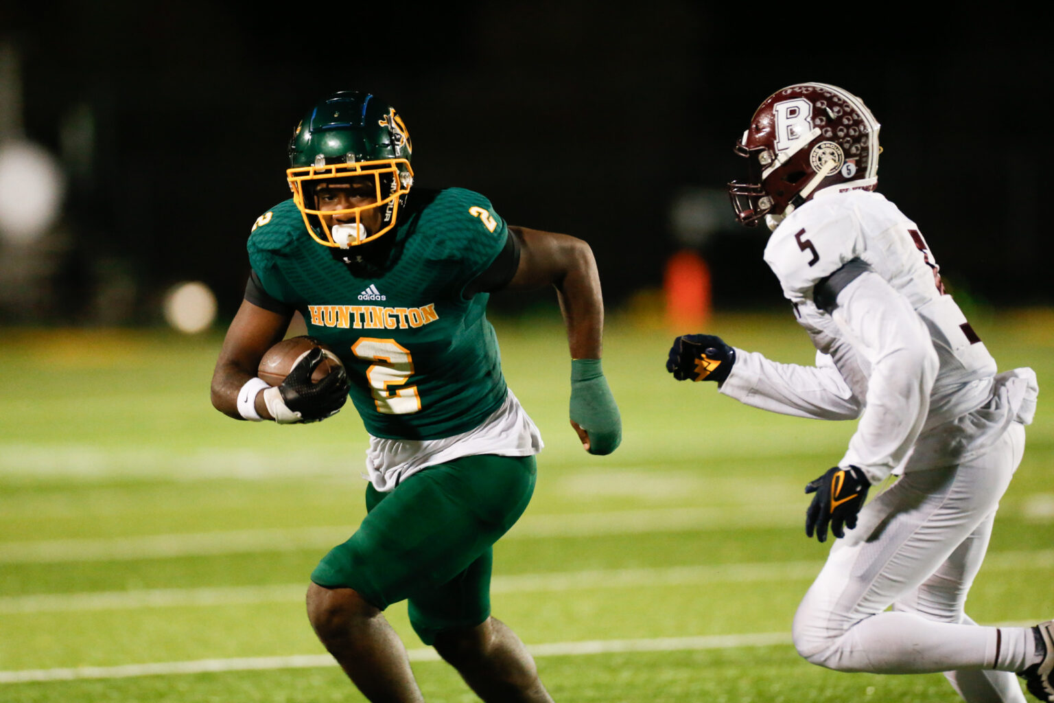 Huntington High School Football: Dominating the Field This Season