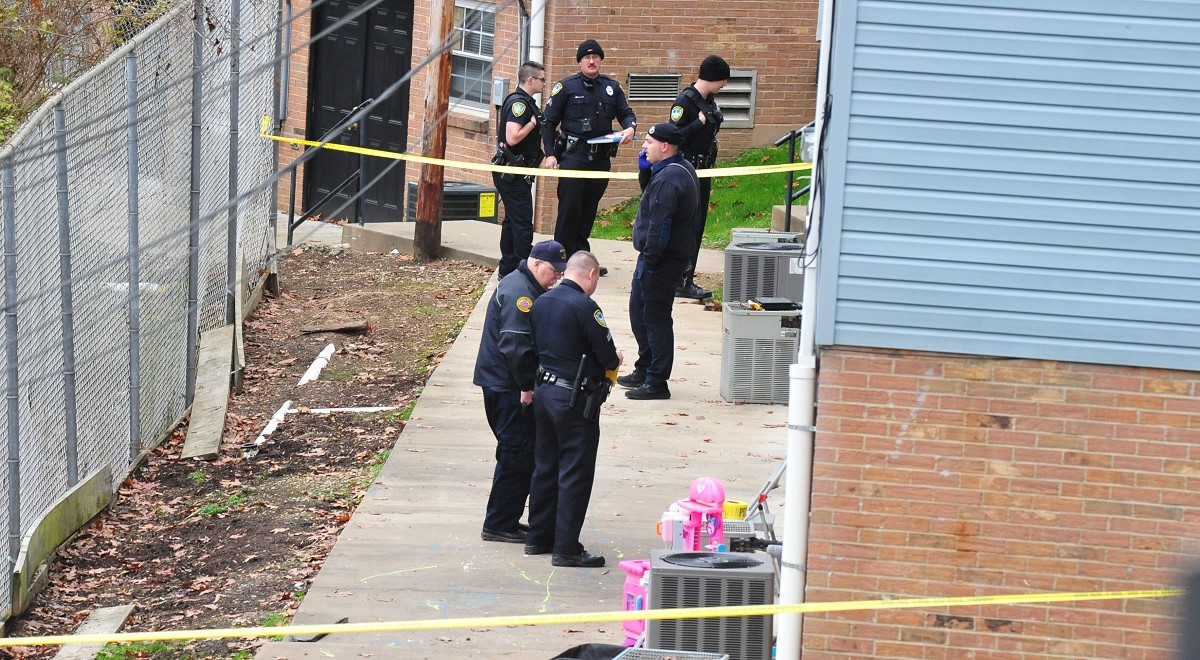 Charleston man arrested in deaths of his mother, 10yearold boy WV MetroNews