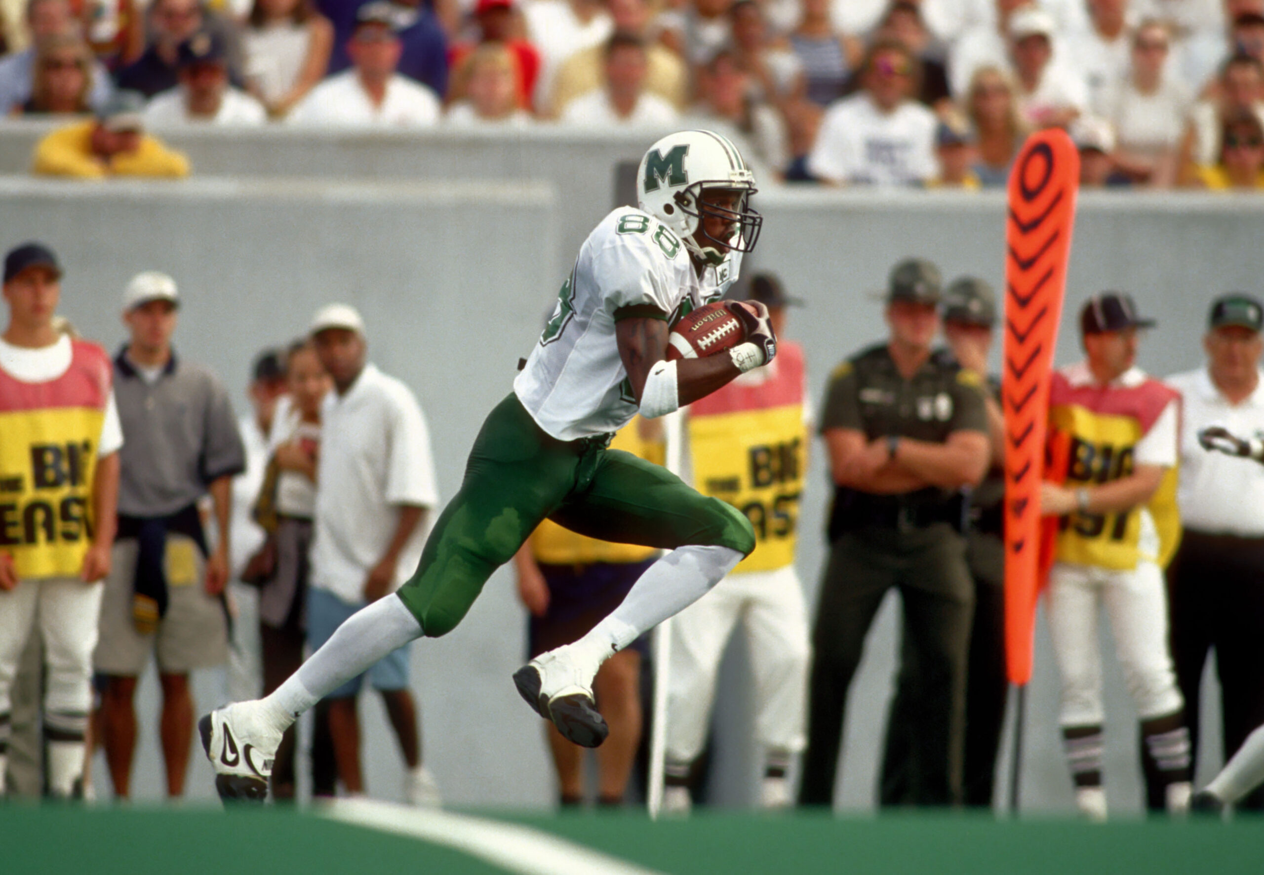 Marshall University Legend Randy Moss Named To College Football Hall Of ...