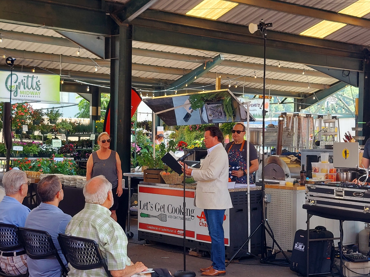 Chef Paul Smith attracts large crowd in for monthly cooking demo at Capitol Market following major award win - West Virginia MetroNews