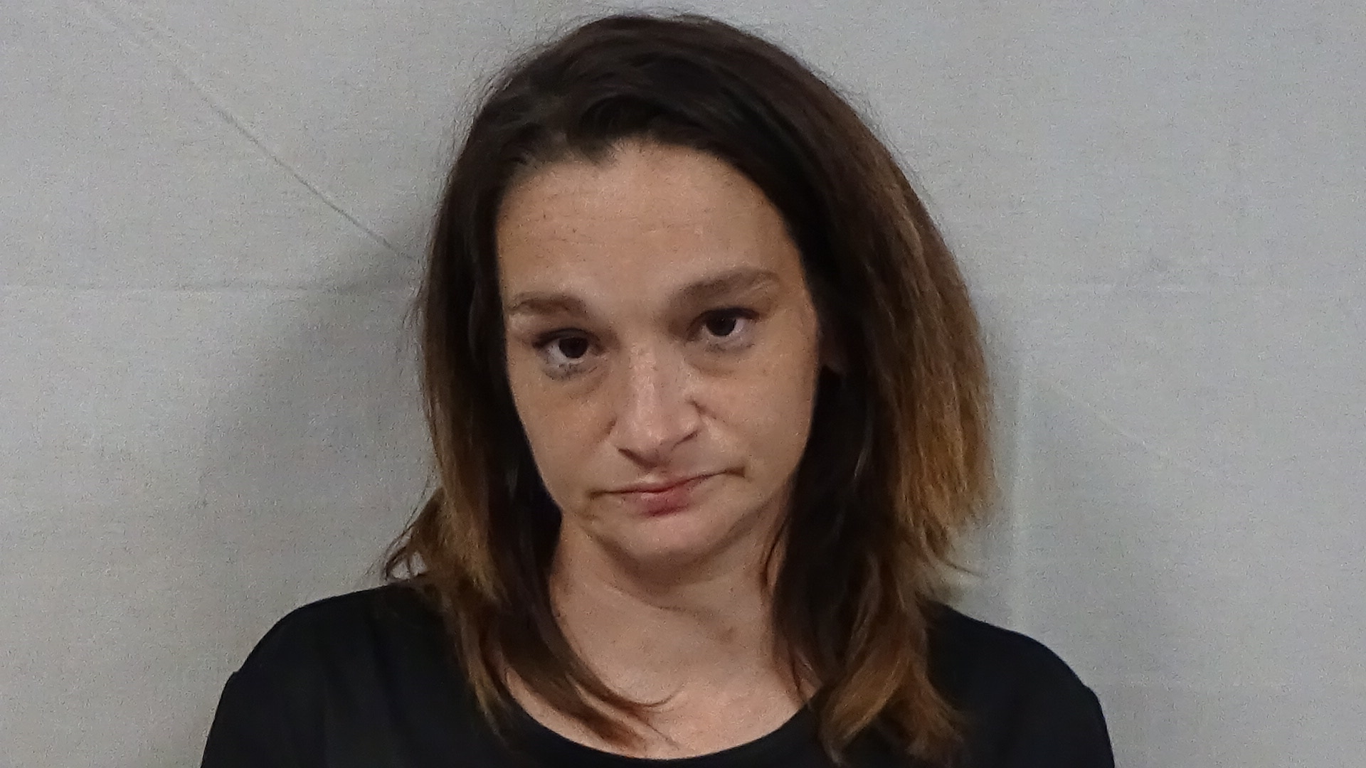 Roane County woman arrested on drug charges