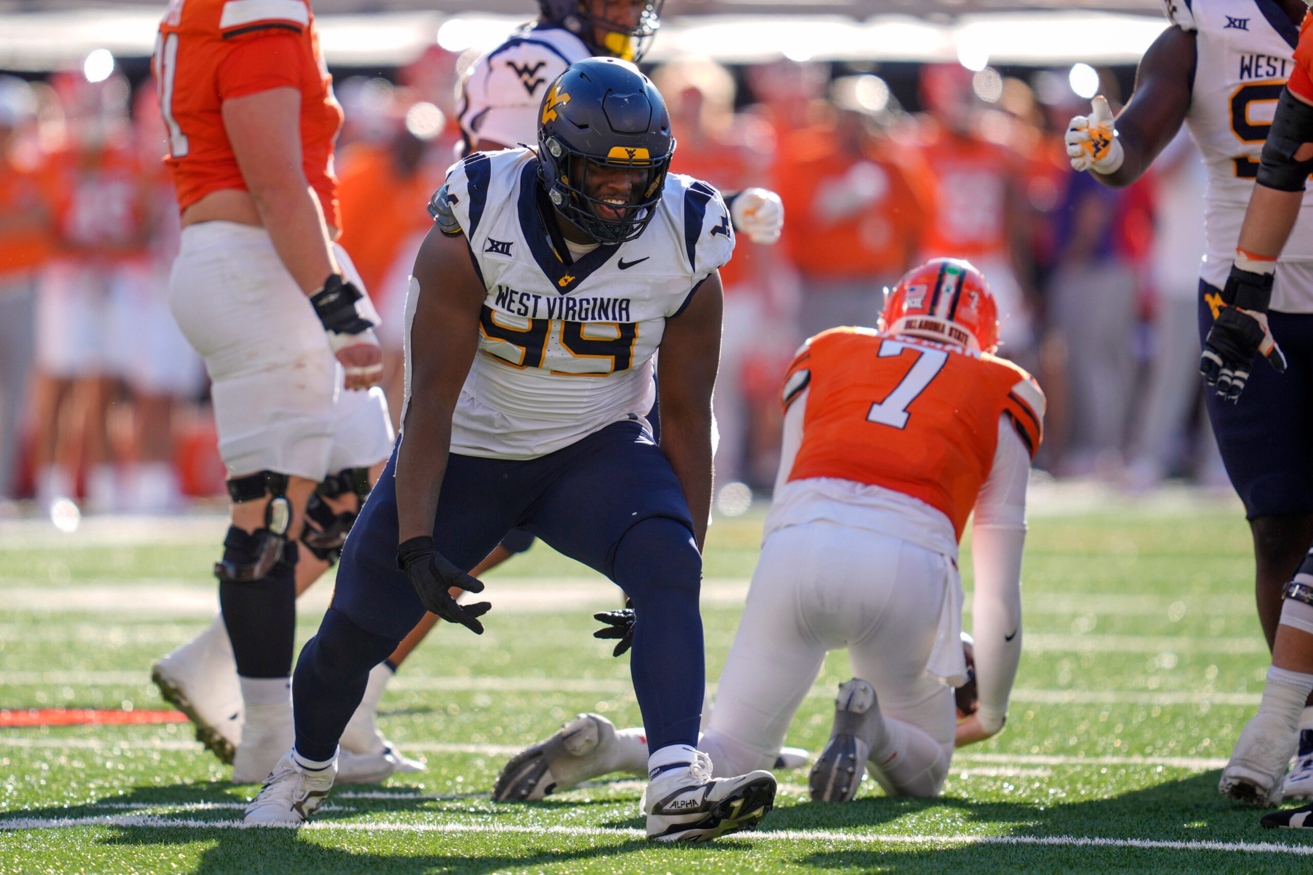 West Virginia runs for 389 yards in dominant 38-14 win at Oklahoma State – WV MetroNews